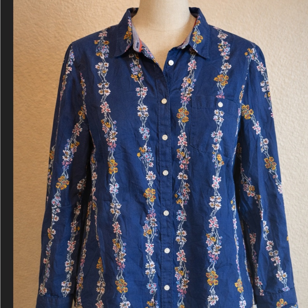 St. John's Bay Navy Floral Embroidered Shirt